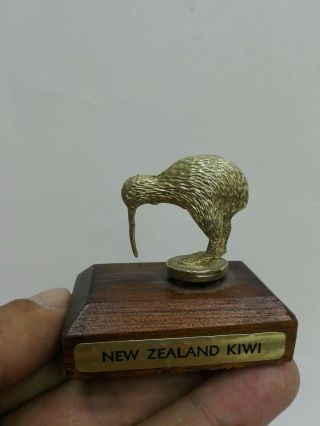 Sculpture Brass Carved Figurine Hand Statue Vintage Decor Kiwi Bird Zealand