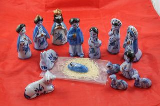 Vintage Blue Mexican Ceramic Folk Art Nativity 14 Piece Set