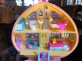 Vintage 1992 Polly Pocket Lucy Locket Bluebird Dream House Dolls and Accessories 2