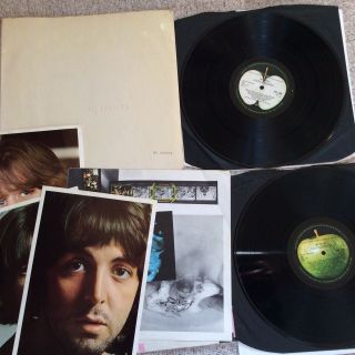 Beatles - White Album - Mono Top Loader 289574 Black Inners,  Poster,  3 Photos
