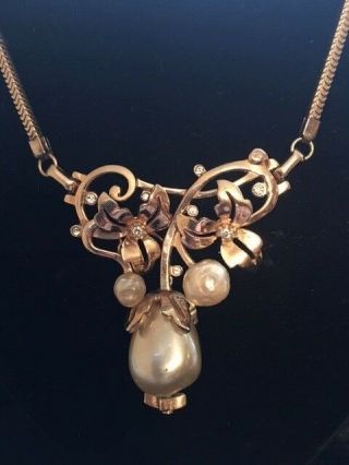 Vintage Signed BARCLAY Ornate Gold Tone Baroque Pearl Rhinestone Necklace 15 
