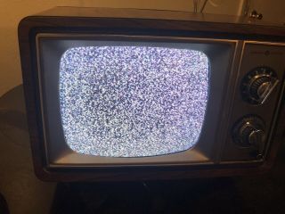 Vintage Ge 10” 1984 Portable Tv Model Number 10ab5406w (retro)