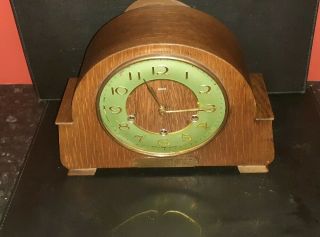 Vintage 8 Day Westminster Chiming Mantle Clock With Floating Balance