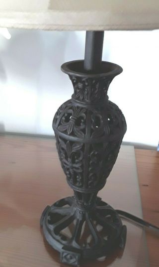 Vintage Black Cast Iron Base Reticulated Body Table Lamp W Finial Darling