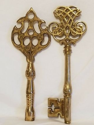 2 Vintage Large Brass Skeleton Keys Decor Collectibles