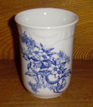 Antique Blue Transfer Floral Utencil / Toothbrush Holder Cup For Wash Set