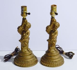 Brass Gold Tone Cherub Vineyard Grape Set 2 Table Lamps Vintage