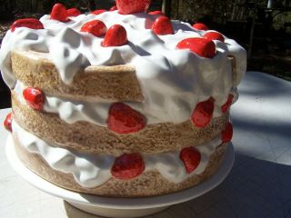 Vintage " Strawberry Shortcake " Ceramic Cake Plate & Dome Cover Pedestal Stand