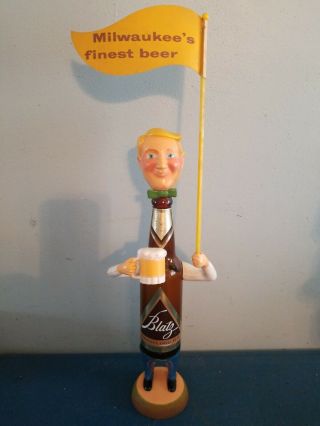 (vtg) 1959 Blatz Beer Bottle Man Back Bar Figure Statue Sign With Flag Milwaukee
