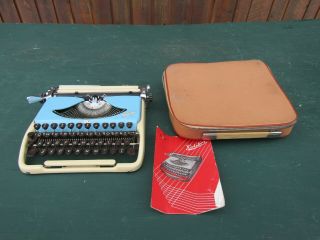 Vintage Groma Kolibri Portable Blue Typewriter With Case
