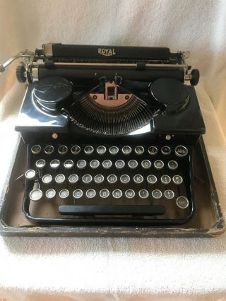 Vintage Royal Model O Portable Typewriter W/carrying Case Black Keys Great