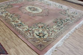 A DELIGHTFUL OLD HANDMADE CHINESE ORIENTAL CARPET (366 x 270 cm) 2