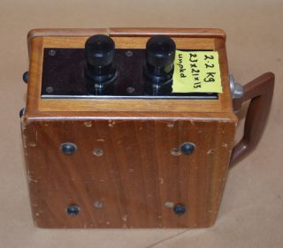 Vintage AMP Meter to 25 amps in wooden carry case 3