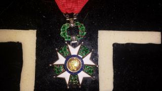 Wwi French Legion Of Honor Luxury Model W/3 Diamonds And Gold Center