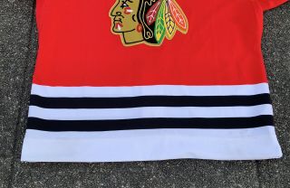Vintage 90 ' s Chicago Blackhawks Center Ice CCM Red Jersey CANADA 48 Fight Strap 2