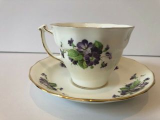Vintage Old Royal Bone China England Tea Cup & Saucer Purple Flowers 2986