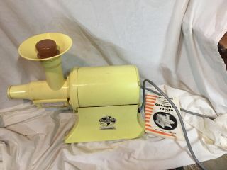 Vintage Champion World’s Finest Juicer Instructions Yellow Plastaket Ng853s