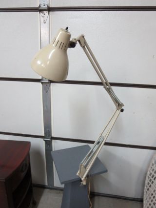 Vintage Glidelite Portable Clamp On Lamp Beige Adjustable
