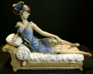 Vintage Tengra Porcelain Flapper Woman On Couch Figurine Spain 12 " X 16 " X 6 " Ex
