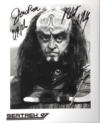 Star Trek Seatrek Autograph 8x10 Photo Signed By Robt O 