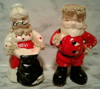 Vintage Kreiss 1956 Christmas Mrs.  Mr.  Santa Claus Set Salt & Pepper Shakers