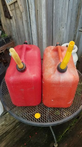 Two Vtg Wedco 6 Gallon Vented Red Plastic Gas Can Model W - 500 - 2 W/ Spouts & Caps
