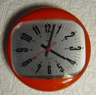 Vtg.  60/70s Orange Pop Art Wall Clock Shg Quartzmatic