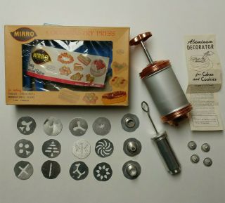 Vtg Mirro Cooky Pastry Press Discs Tips,  Aluminum Decorator Cakes Cookies Xmas