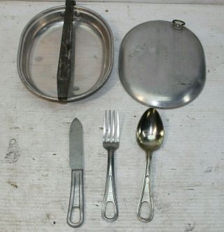 Ww1 U.  S.  Army Dated 1918 And 1941 Military Field Mess Kit