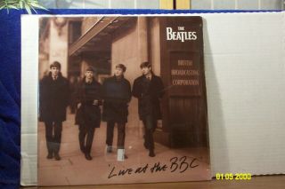 The Beatles 2 Lp Set " Live At The Bbc " Uk Emi Apple Records Mono