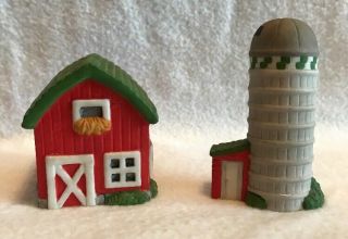 2000 Figi Red Barn And Cilo Salt & Pepper.  Or Could Be In A Village Display
