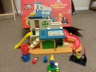 Mld Vintage Fisher - Price 937 Sesame Street Clubhouse Little People Playset