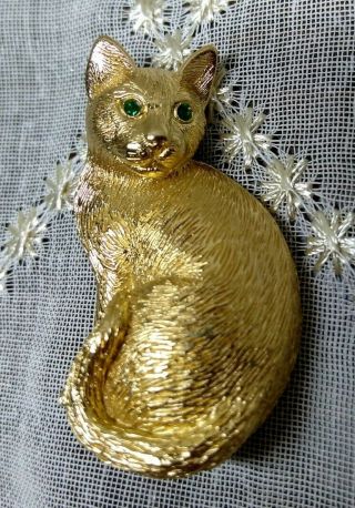 Vintage Christian Dior Green Crystal 18k Gold Plated Cat Brooch Pin 1.  75 "