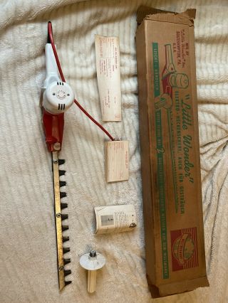 Vintage Little Wonder Electric Hedge Trimmer No.  D - 1000 16” Length Blade