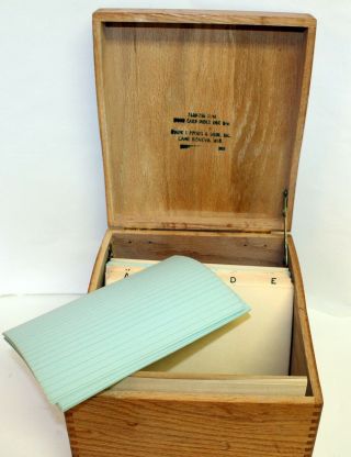 Vintage Wood 8 X 5 " Index Card Box Organizer Recipe Box,  File Box