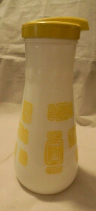 Vintage E - Z Por Juice Dispenser White Milkglass With Yellow Design