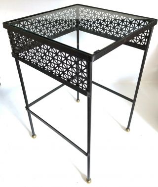 Vtg Metal Mesh Plant Stand Side Table Black 19” Glass Mid Century Modern Atomic