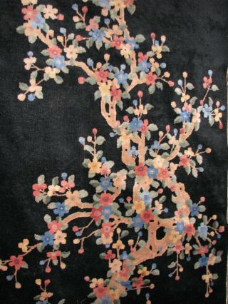 VINTAGE 1920 ' S CHINESE ART DECO RUG BLACK FIELD WITH FLORAL DESIGN 8 ' BY 10 ' 2