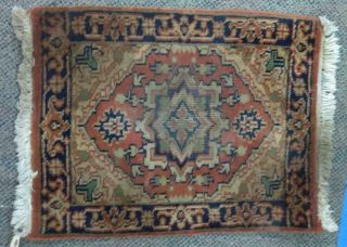 Old Vintage Antique Persian Oriental Carpet Rug 26 " By 19 " Small Rectangle Art