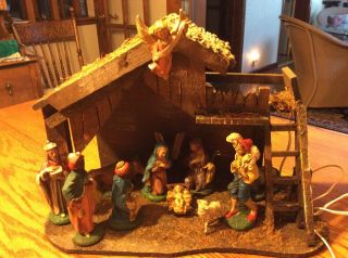 Vintage Made In Italy Nativity Set Creche With Light & 11 Chalk - Ware Figures