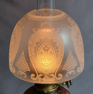 Victorian Crystal Etched Glass Kerosene Paraffin Duplex Oil Lamp Beehive Shade