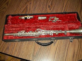 Vintage Made In U.  S.  A.  No Name One Piece Silver Metal Clarinet In Case