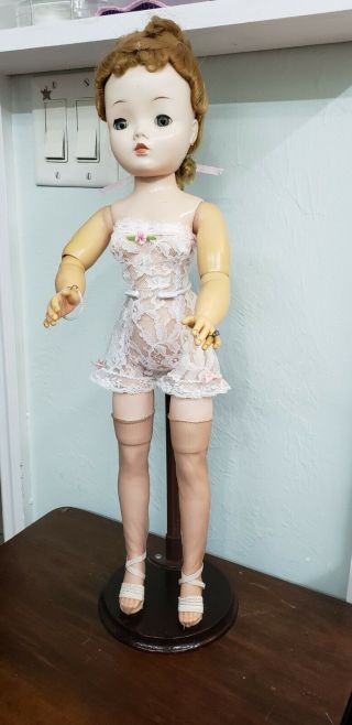 Vintage 1950s Madame Alexander 20 " Cissy Doll In Lace Chemise