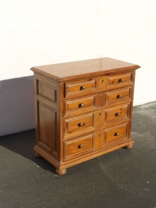 Henredon Fine Furniture Pine Chest of Drawers with 4 Drawers French Country 3