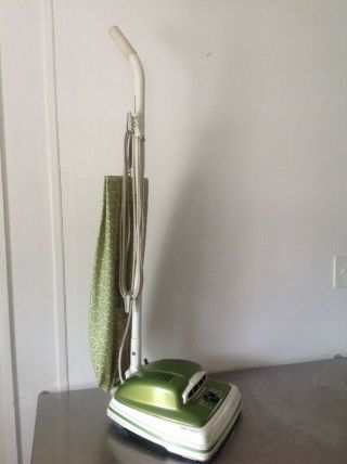 Vintage Green Eureka Vibra Groomer Ii Upright Vacuum Cleaner Model 674a