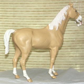 Johnny West Thunderbolt Palomino Horse Vintage 1965 Louis Marx Toy 13 3/4 " Tall