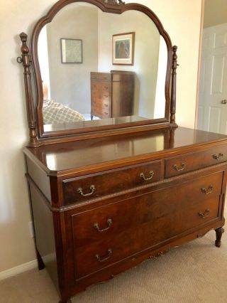 Antique Bedroom Dresser & Mirror &chest Of Drawers.  Located In Ladera Ranch,  Ca.