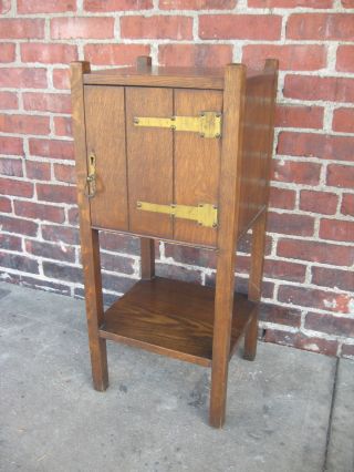 Antique Mission Oak Smoking Cabinet Smoker/vice Stand Table Arts&crafts 1910 