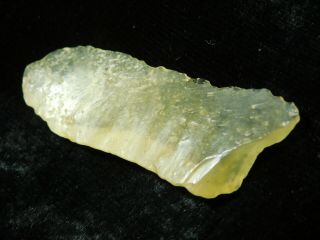 A LONG ANCIENT AAA Translucent Tool Made From LIBYAN Desert GLASS Egypt 8.  73gr e 3
