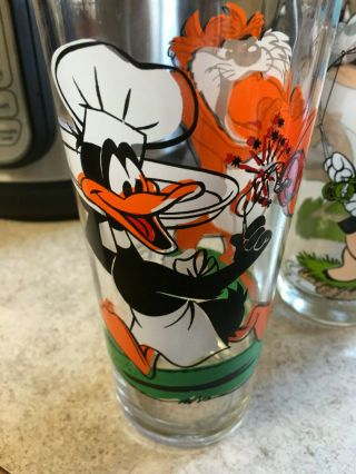1976 Pepsi Looney Tunes Collectors Glass Daffy Duck & Taz Dynamite